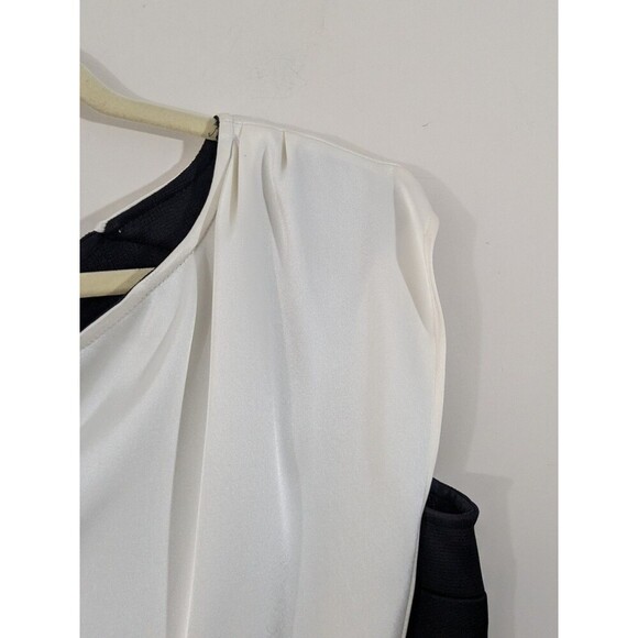 ST. JOHN Santana Knit Dress Sleeveless Embellished Waist Color Block Black Sz 12 - Picture 7 of 12